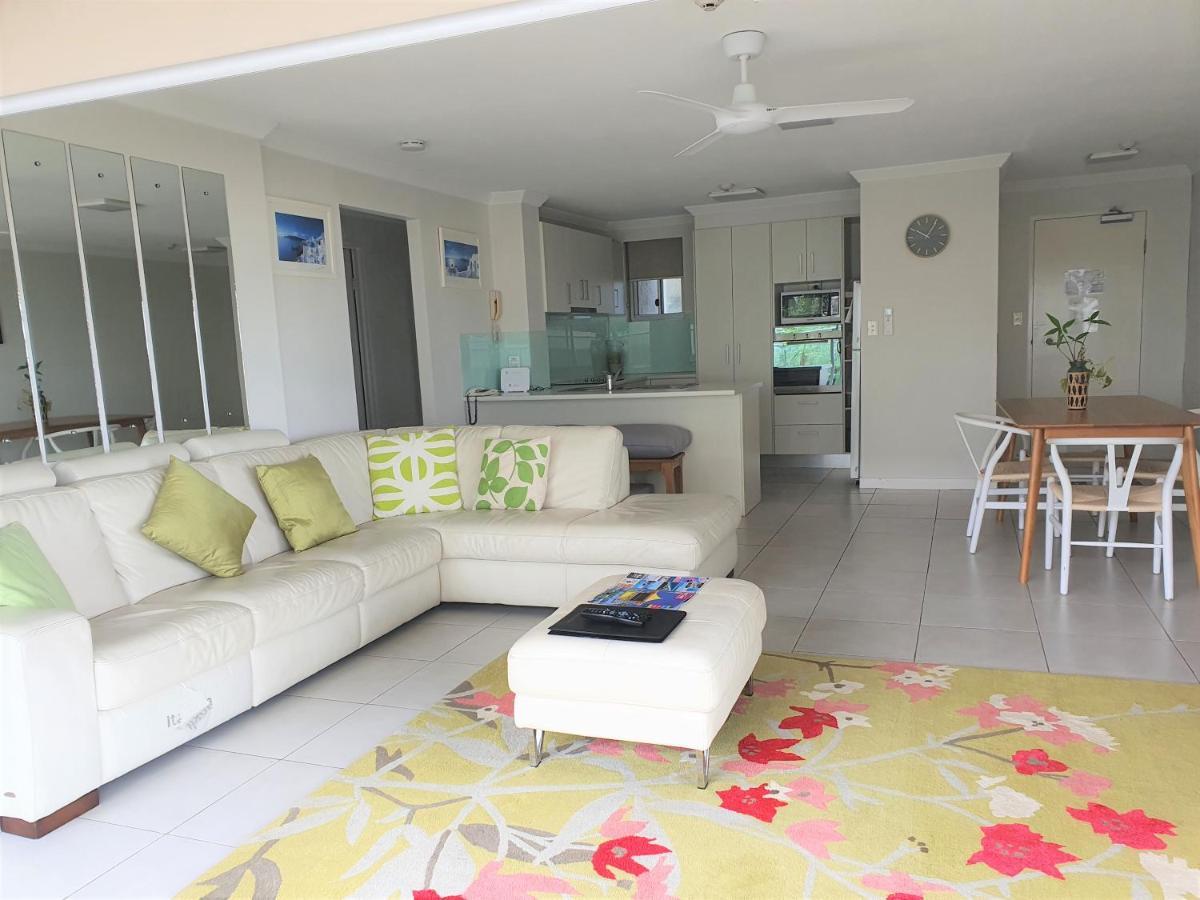 גולד קוסט Pacific Surf Absolute Beachfront Apartments מראה חיצוני תמונה