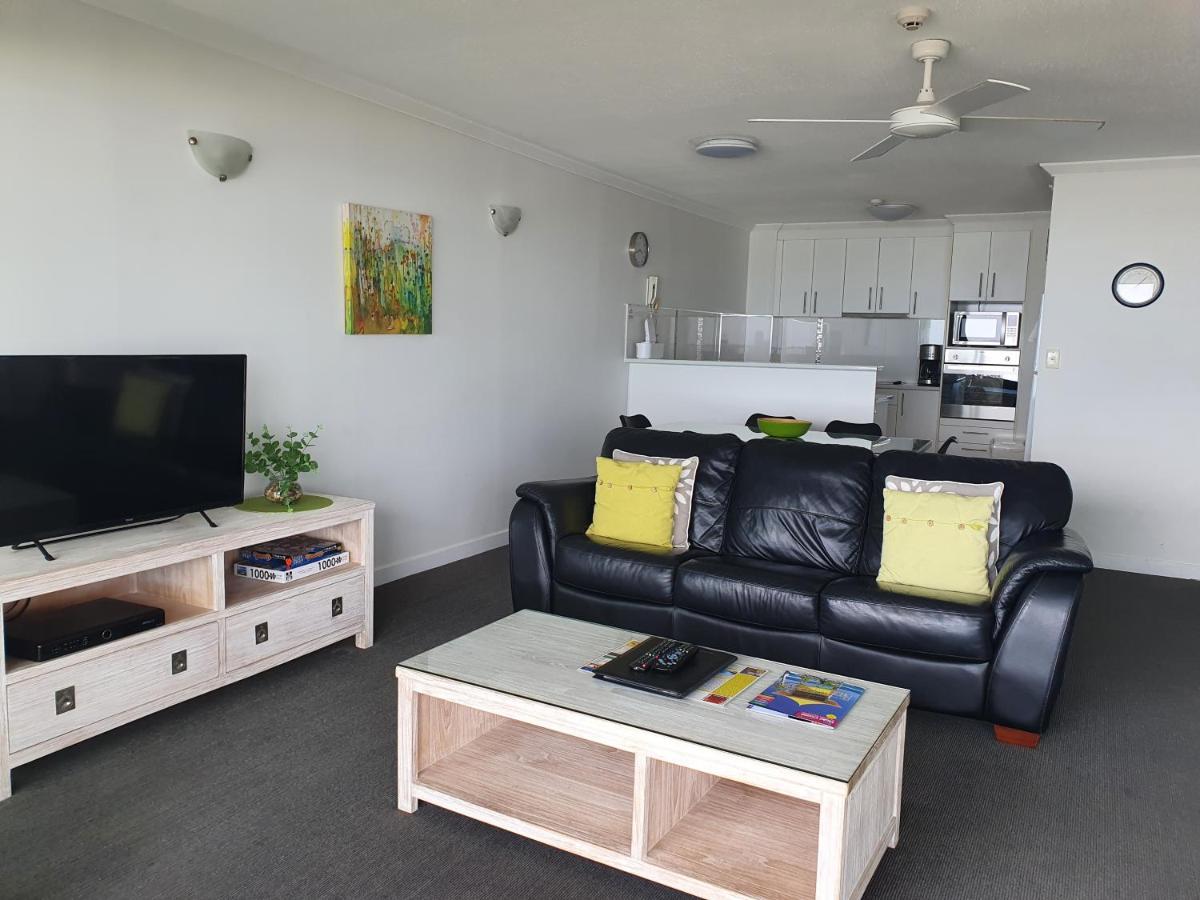 גולד קוסט Pacific Surf Absolute Beachfront Apartments מראה חיצוני תמונה