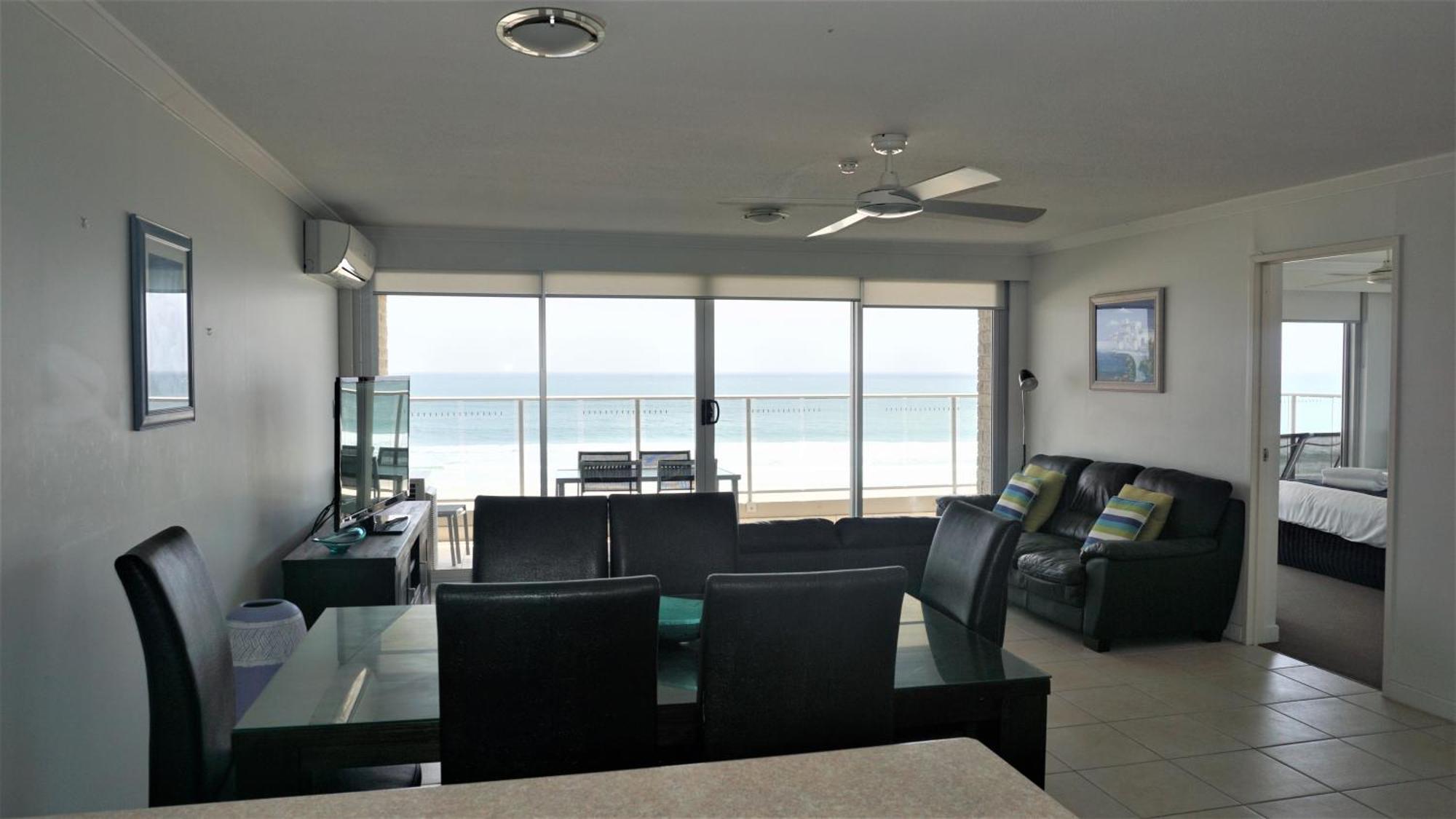 גולד קוסט Pacific Surf Absolute Beachfront Apartments מראה חיצוני תמונה