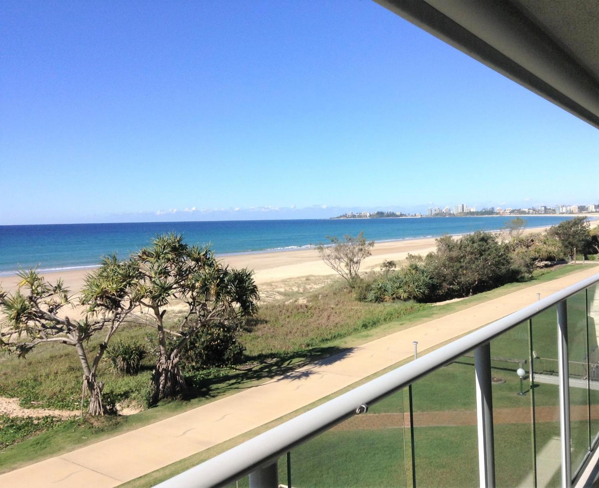 גולד קוסט Pacific Surf Absolute Beachfront Apartments מראה חיצוני תמונה