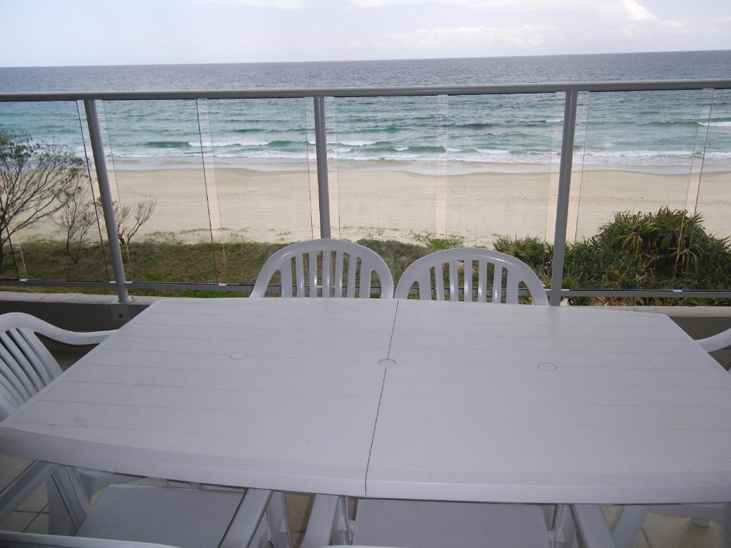 גולד קוסט Pacific Surf Absolute Beachfront Apartments חדר תמונה