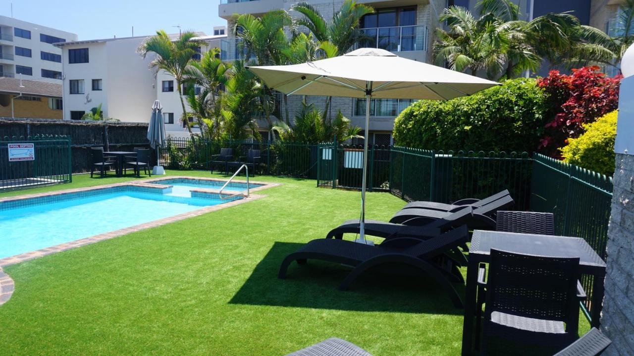 גולד קוסט Pacific Surf Absolute Beachfront Apartments מראה חיצוני תמונה
