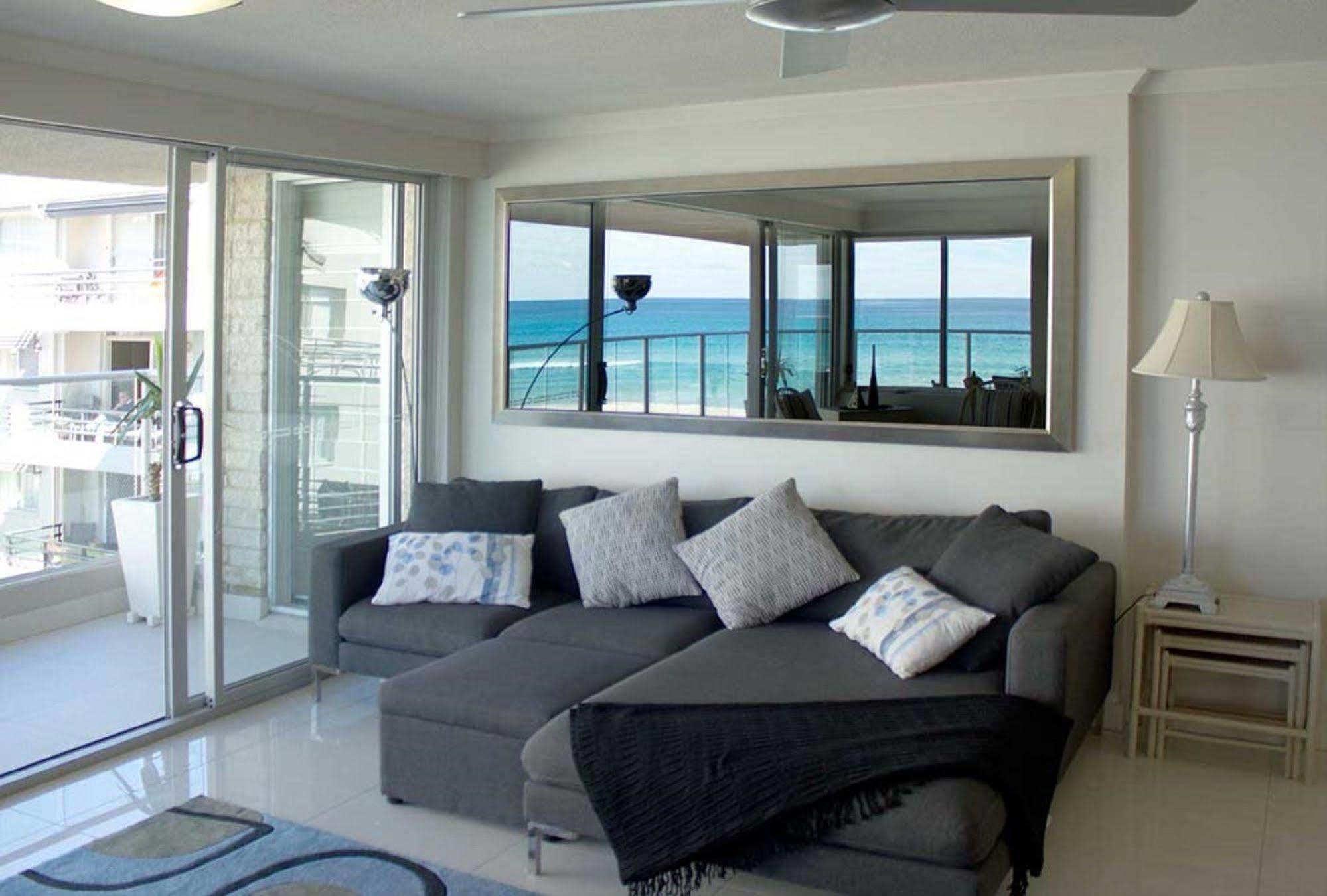 גולד קוסט Pacific Surf Absolute Beachfront Apartments מראה חיצוני תמונה