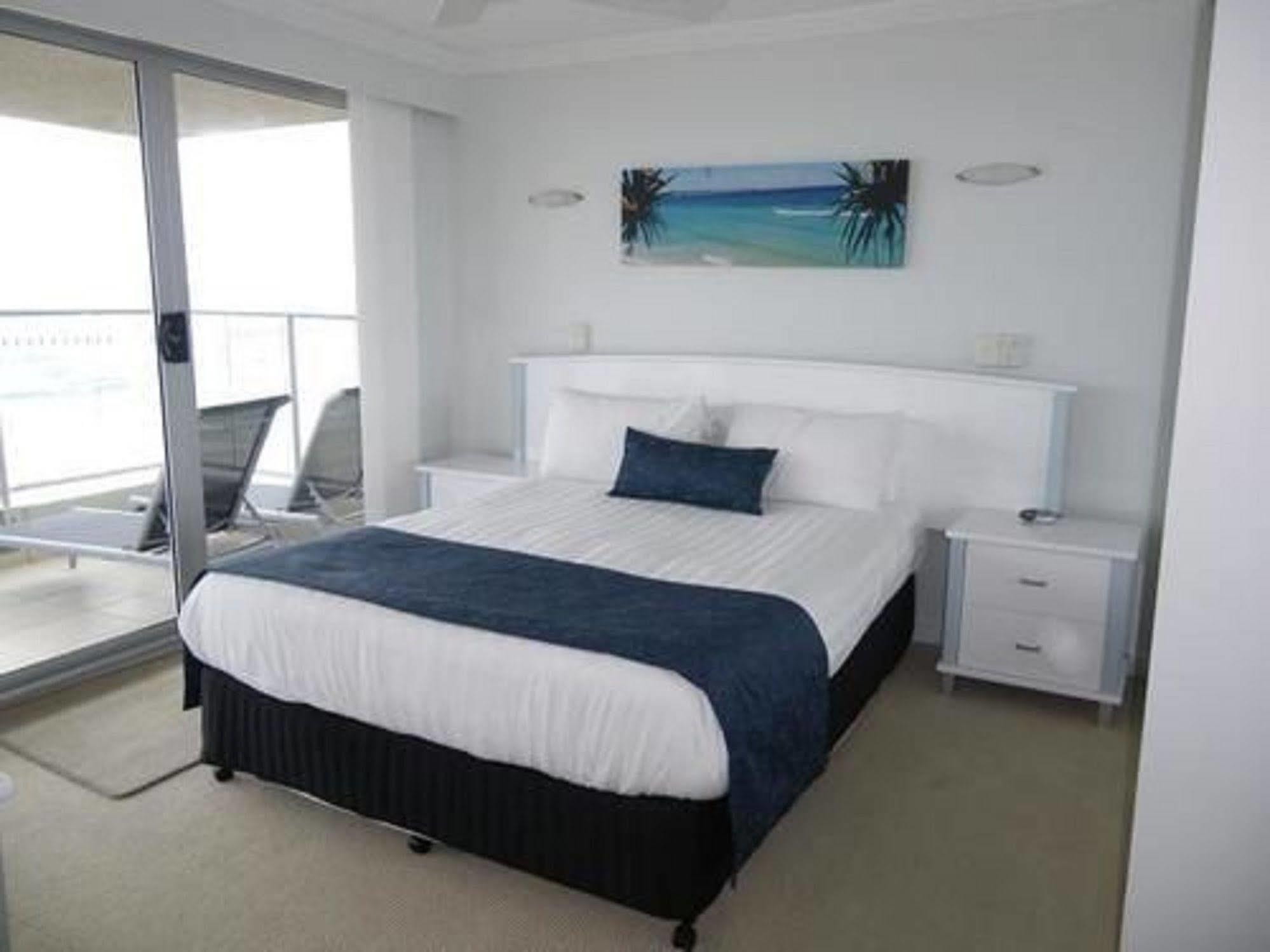גולד קוסט Pacific Surf Absolute Beachfront Apartments מראה חיצוני תמונה