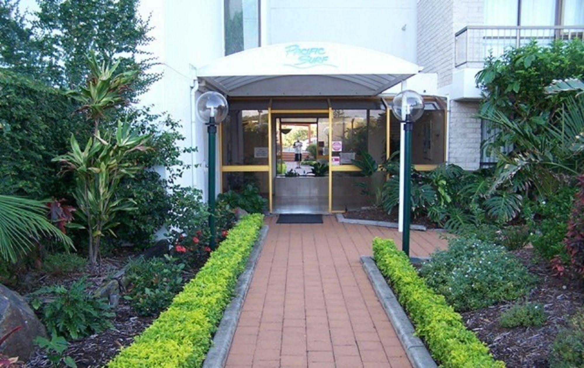 גולד קוסט Pacific Surf Absolute Beachfront Apartments מראה חיצוני תמונה